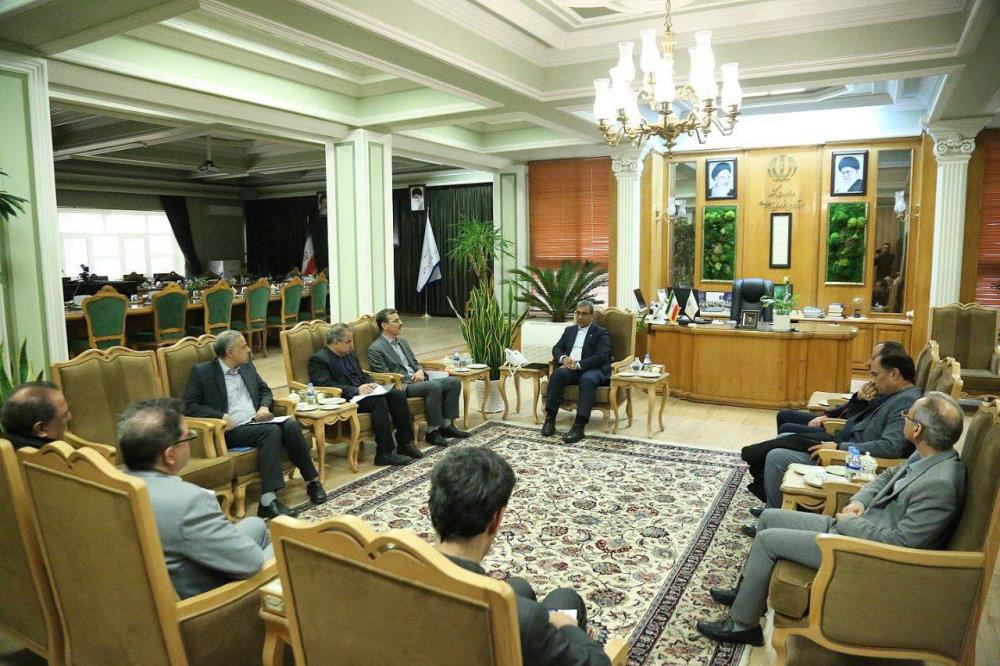 برای تکمیل زنجیره ارزش فولاد استان در کنار سرمایه‌گذاران هستیم